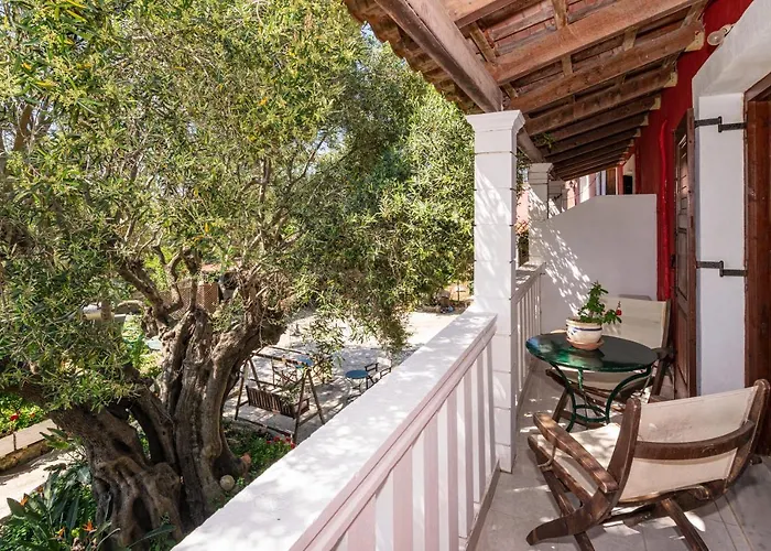 Διαμέρισμα Dopia's Garden Ανω Βασιλικος